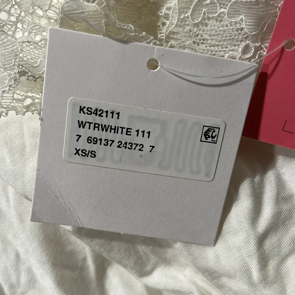 Kate Spade lace trim Mrs robe, size‎ XS/S, NWT